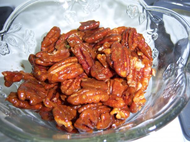 Glazed Pecans. Photo by SrtaMaestra