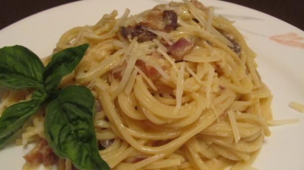 Pasta Carbonara. Photo by Rita~