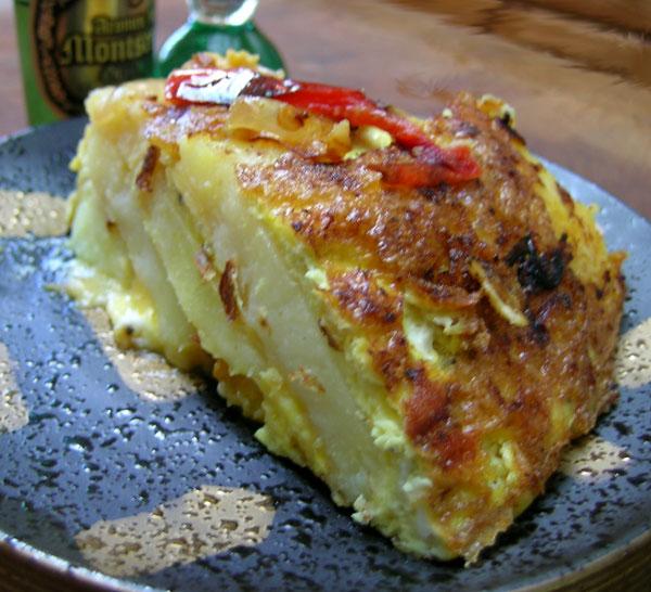 Pepper and Potato Tortilla. Photo by Rinshinomori