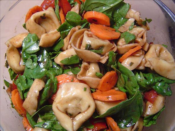 Fresh Basil Tortellini Salad. Photo by federico