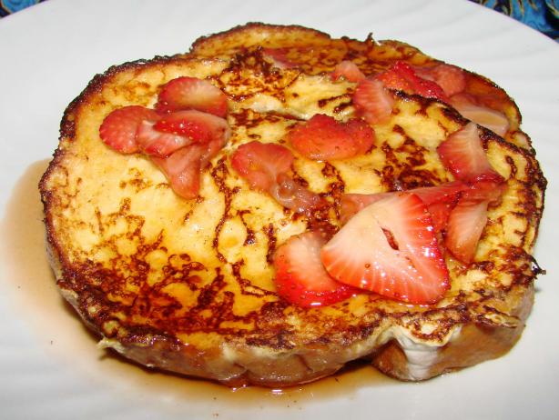 French Toast With Fresh Strawberry Syrup. Photo by Boomette