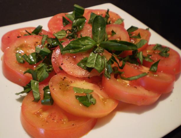 Basil & Tomato Salad. Photo by Tisme