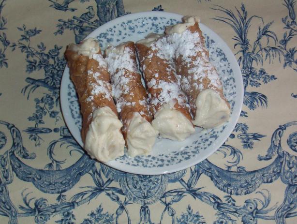Cannoli Shells and Ricotta Cream Filling. Photo by WiGal