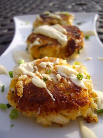 Spicy Crab Cakes With Key Lime Mustard Sauce. Photo by Columbus Foodie