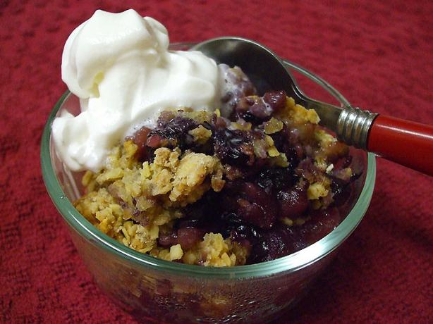 Easy Apple-Blueberry Crisp. Photo by VickyJ