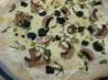 Creamy Garlic Cheese Pizza With Fresh Basil