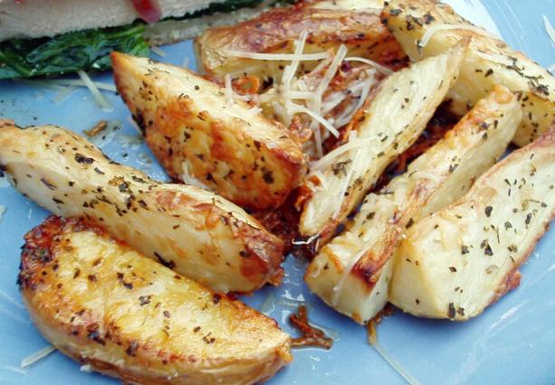 Baked Italian Potato Wedges. Photo by Kim127