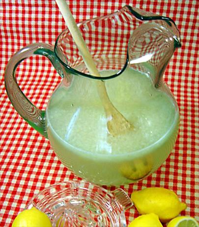 Picnic Lemonade. Photo by :(