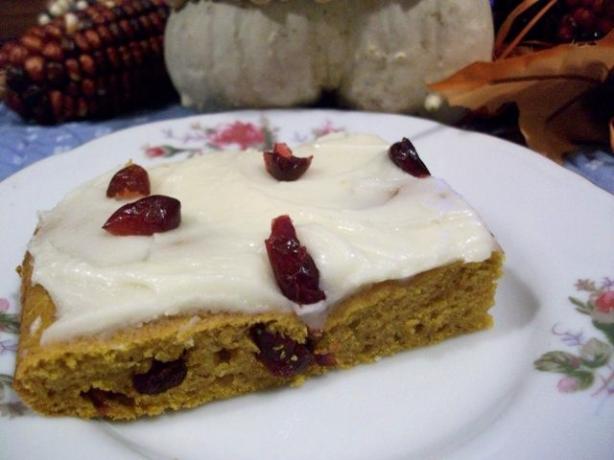 Pumpkin-Cranberry Bars. Photo by 2Bleu