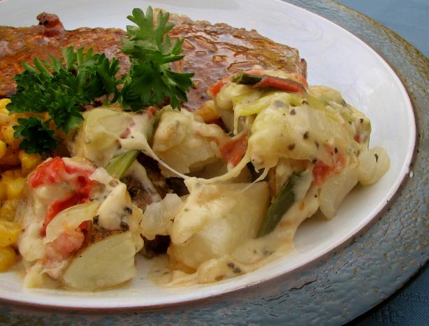 Potatoes With Creamy Tomato Sauce. Photo by lazyme