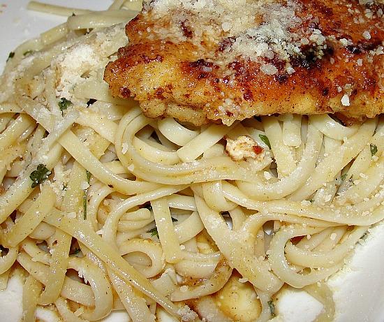 Fettuccine With Parsley Butter in Pressure Cooker. Photo by diner524