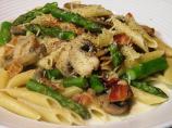 Penne With Asparagus and Mushrooms