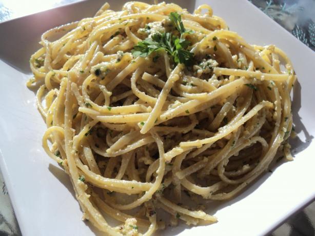 Pasta With Walnuts. Photo by Nif