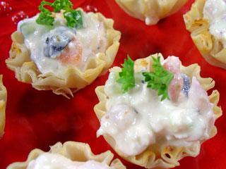 Crumbled Feta Salad Tarts. Photo by LilPinkieJ