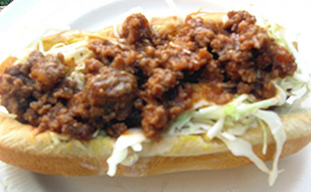 Carolina Chili Dogs (Oamc). Photo by mary winecoff