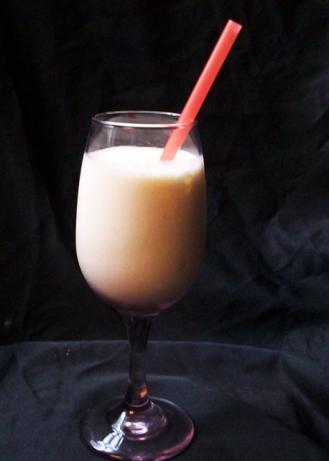 Vodka-Orange Milk Shake. Photo by 2Bleu