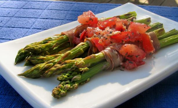 Asparagus Prosciutto Bundles W/Tomato Dressing. Photo by lazyme