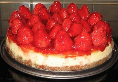 Strawberry Cream Cheese Cake. Photo by The Flying Chef