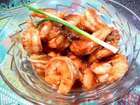 Pan-Seared Shrimp With Ginger-Hoisin Glaze. Photo by Mikekey