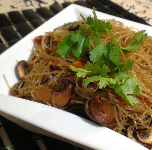 Vegan Pad Thai. Photo by Sandi (From CA)