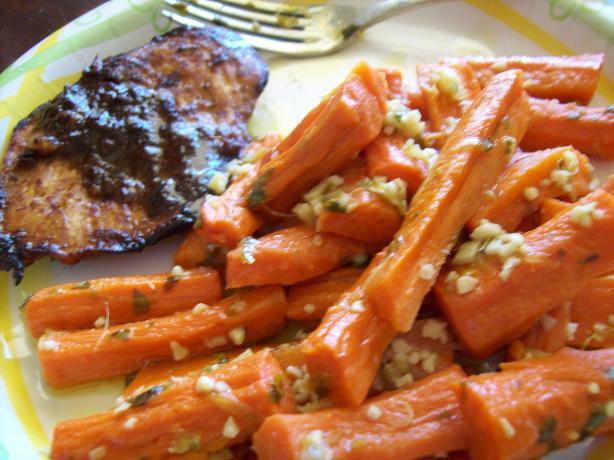 Steamed Carrots With Garlic-Ginger Butter (Weight Watcher Friend. Photo by Darkhunter