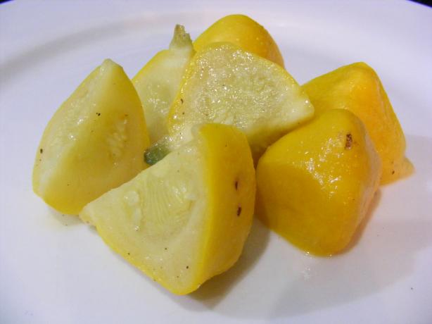 Lemon Yellow Squash. Photo by Sara 76