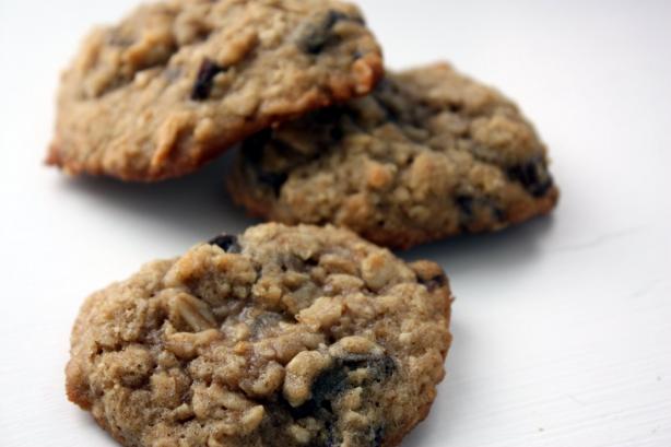 Vanishing Oatmeal Raisin Cookies. Photo by Sarah_Jayne