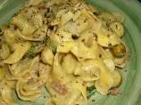 Cheese Ravioli With White Wine Sauce and Zucchini