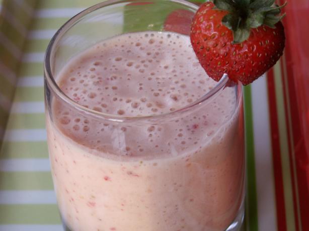 Banana Berry Smoothie. Photo by JanuaryBride