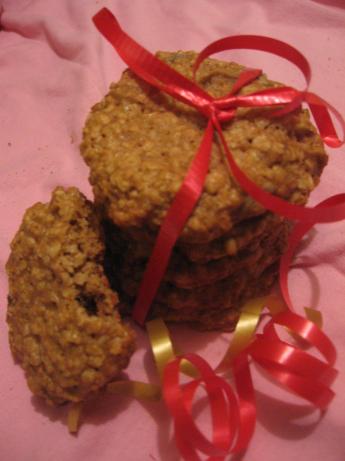 Famous Oatmeal Cookies. Photo by Kid-Kat