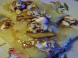 Cr&ecirc;pes With Apple & Pistachio. Photo by Marlitt