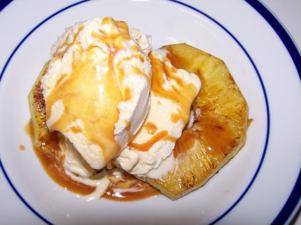 Caramel Grilled Pineapple Sundaes. Photo by Chef Jean