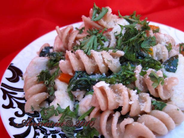 Bow-Tie Pasta With Chicken & Spinach. Photo by Annacia