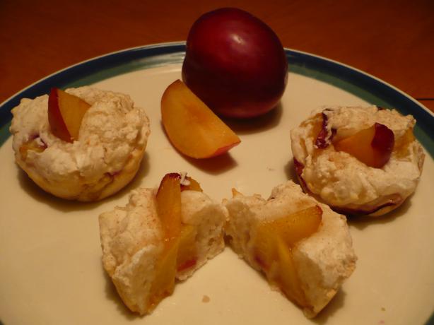 Fruit Cobbler Muffins. Photo by katii