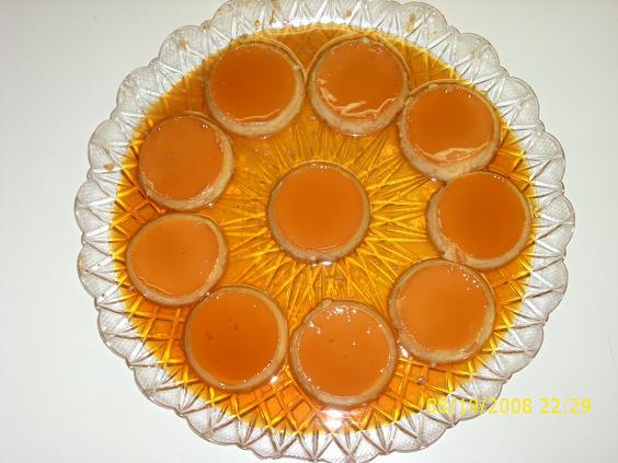 Leche Flan - Custard With Caramel. Photo by Lyreen