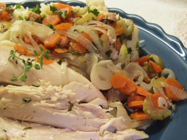 Herb Roasted Chicken With Vegetables and Wine (Crock Pot). Photo by BecR