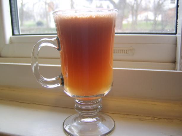 Sweet Morning Eye-Opener Fruit and Vegetable Juice. Photo by LifeIsGood