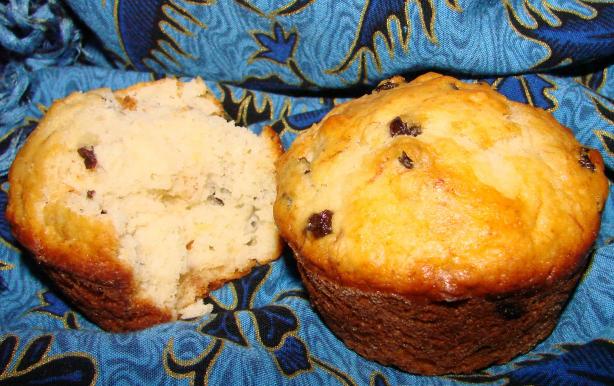 Yummy and Easy Raisin Muffins. Photo by Boomette