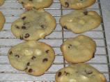 Refreshing Mint-Chocolate Chip Cookies