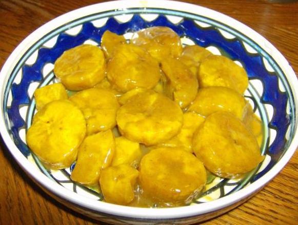 Bananas in Coconut Cream. Photo by Nasseh