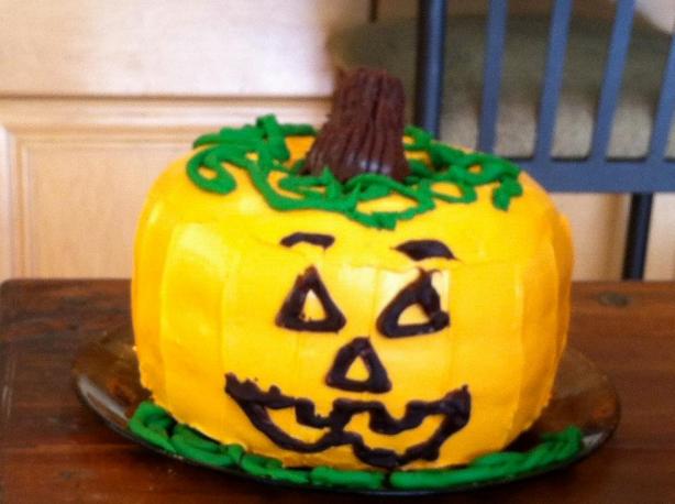 Halloween Fun - Pumpkin Cake O' Lantern (Jack O'lantern). Photo by westonjazz