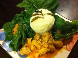 Chicken Rama in Thai Peanut Sauce. Photo by kazalex