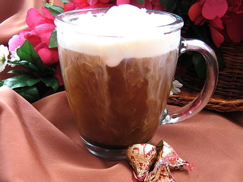 Chocolate Peanut Butter Kiss Caffe. Photo by Annacia