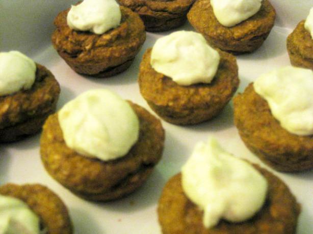 Mini Pumpkin Flax Muffins. Photo by Caramella Girl