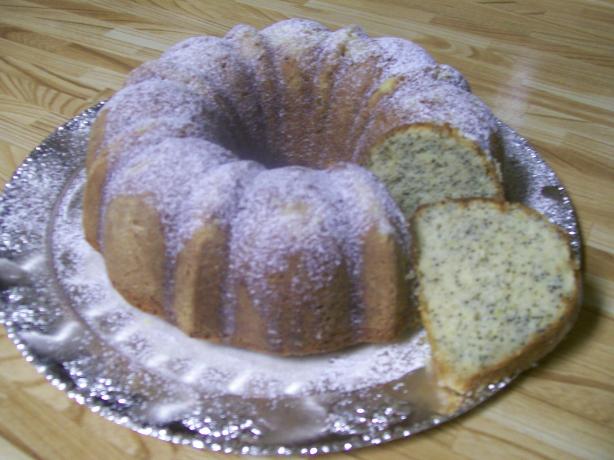 Heart-Healthy Lemon Poppy-Seed Cake. Photo by luvcook'n
