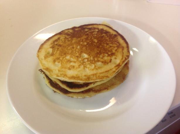 Cracker Barrel Buttermilk Pancakes. Photo by cynhermosillo