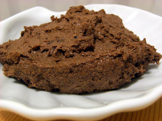Walnut Chocolate Fruit Dip (Raw Food). Photo by Lalaloula