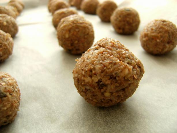 Banana Bliss Balls (Raw Food). Photo by Lalaloula