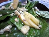 Spinach & Green Apple Salad. Photo by Rinshinomori