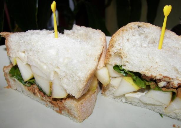 Brie & Spiced Pear Paste Sandwich. Photo by Baby Kato